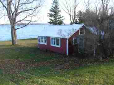 View Red Lake Champlain Cottage 