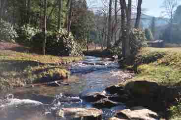 View Country Creek Cabin