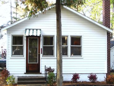 View Tawas Lake Home  Pets OK Remodeled