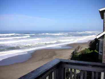 View Waters Edge Beach Retreat