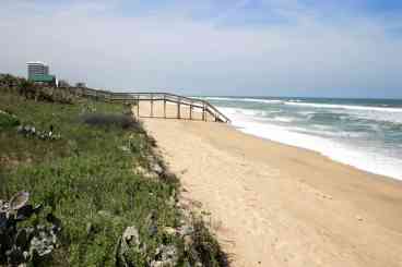 View Luxury 3 Bedroom Oceanfront Home