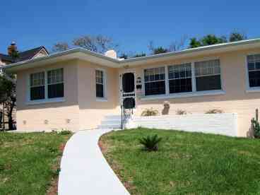 View 4 Bedroom Beachside Pool Home Near